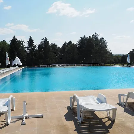 Paradise Park Къща за гости